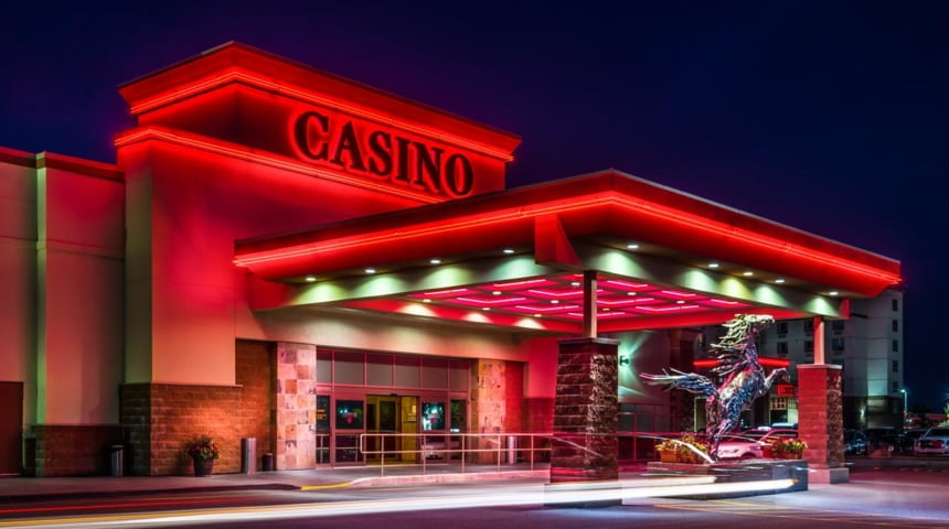 Deerfoot Inn and Casino Canada
