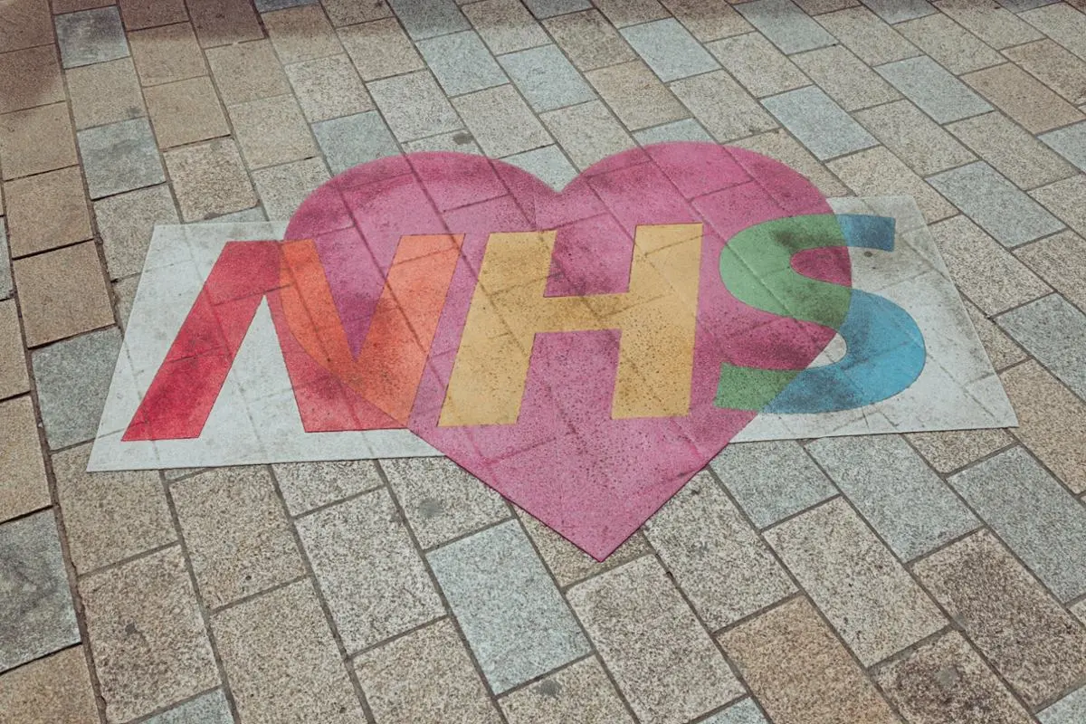 NHS advierte contra la publicidad de apuestas y juegos en el Boxing Day 1 Servicio Nacional de Salud