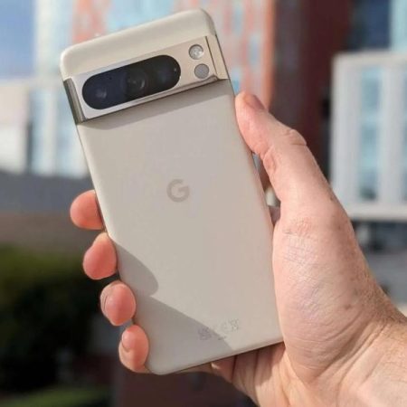 El nuevo Pixel 10 y sus mejoras de IA: este modelo de Google ya integra varias por menos de 450 euros