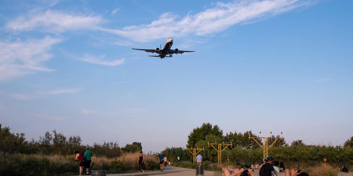 El plan diferente del verano en Barcelona: este insólito mirador con terraza en el aeropuerto del Prat 1 688e30a1ec0f6