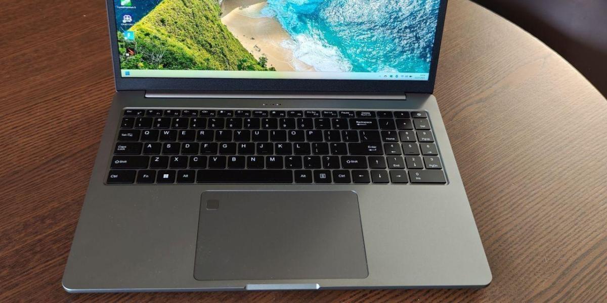 This laptop with 32 GB of RAM and an AMD Radeon is so cheap that you will look at the price twice before buying it 1 689DCA2B2E155.R D.612 645 9375