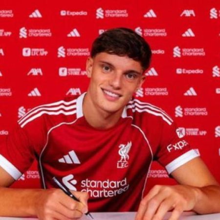 Oficial: El Liverpool ficha a Giovanni Leoni por 35 millones