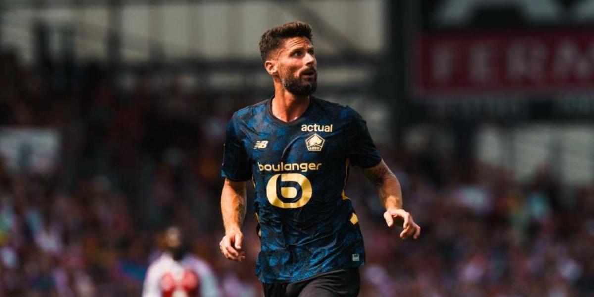 Giroud, a los 38, tarda 11 minutos en marcar en su vuelta a la Ligue 1 1 68a23d6161752.r d.726 298 12658