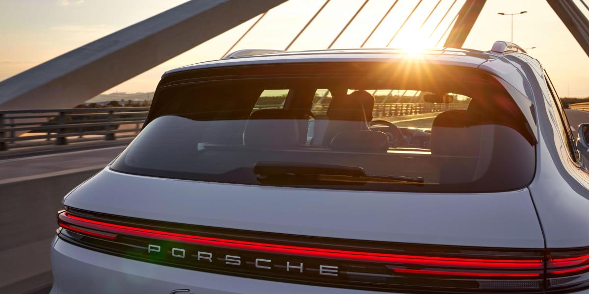 Este coche eléctrico se carga en 10 minutos y alcanza hasta 300 km de autonomía gracias a su potencia de 400 kW 1 64eda271dee8d.r d.5129 1331 2093