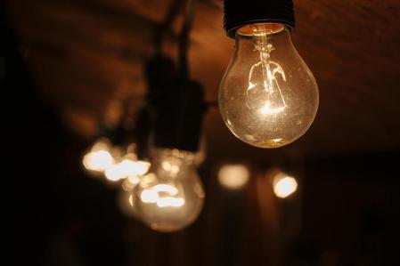 Precio de la luz hoy lunes 8 de septiembre por franjas y tramos: ¿Cuándo es más barata? 2 Precio de la luz hoy, 8 de septiembre, por franjas y tramos