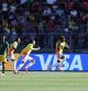 La selección colombiana, que celebra uno de sus goles ante Sudáfrica, se medirá el próximo sábado (22.00 hora española) a la Rojita