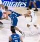 Campazzo estira de la camiseta a un jugador del Burgos