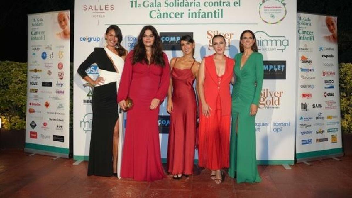 Gisela, Fergó, Brondo, Jara and Canalda, at the Solidarity Night against Child Cancer 1 68E199AAD8782.R D.318 238 18750