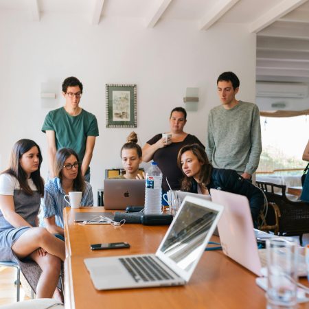 Descubre los 5 Idiomas que Pueden Triplicar Tu Salario en España: ¡Prepárate para el Futuro!