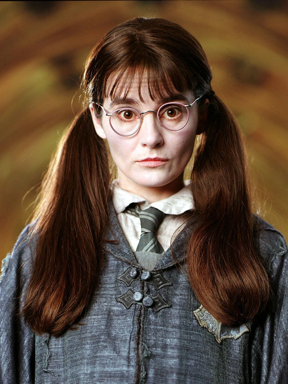 El Asombroso Viaje de Shirley Henderson: Cómo una Actriz de 37 Años Encarnó a una Adolescente en Harry Potter 1 692b178d4332f