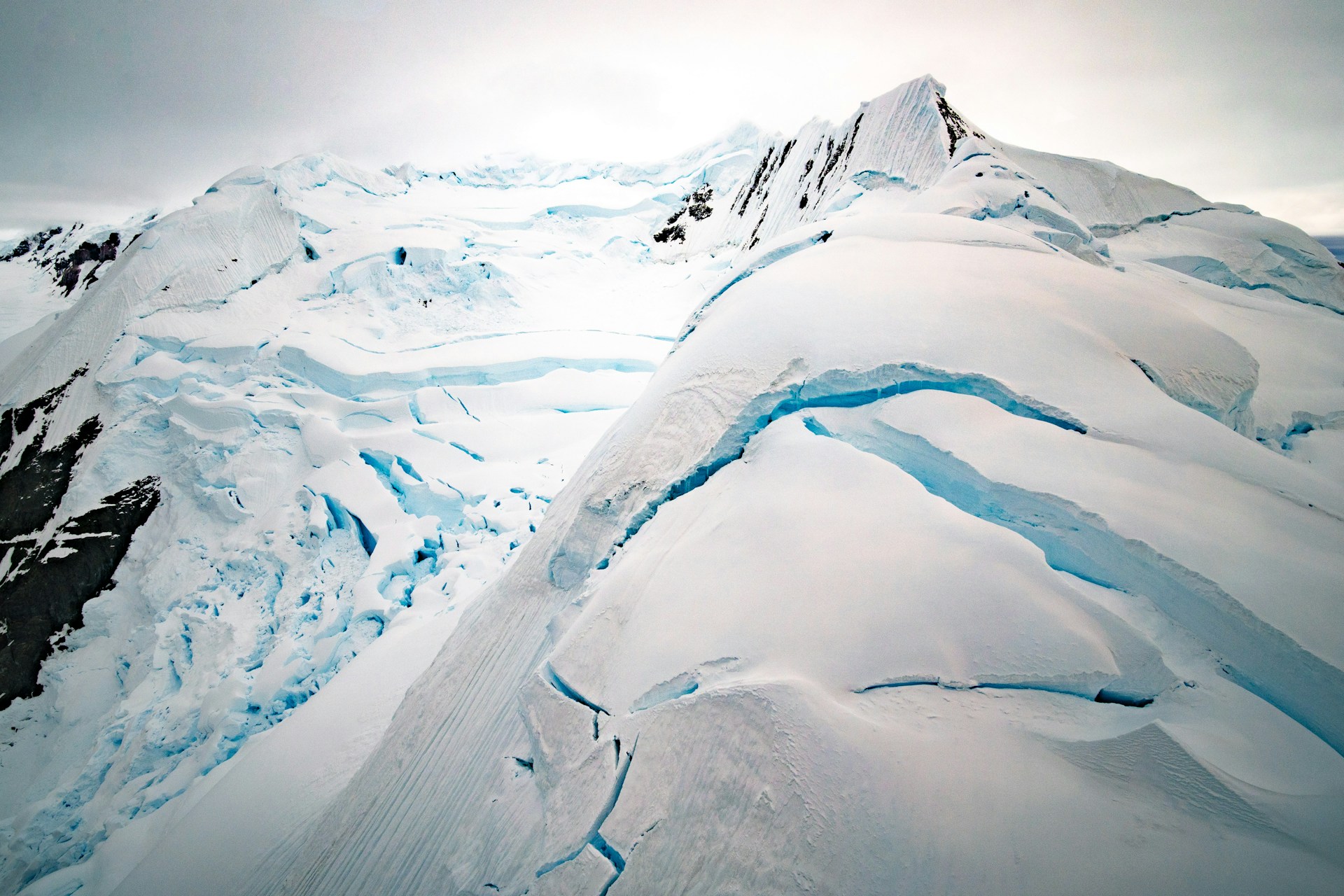 Sunshine Village Tragedy: 47-Year-Old Woman Dies of Asphyxiation in Deep Snow