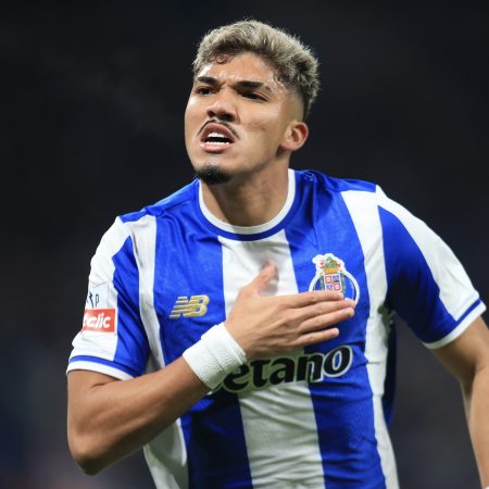El Porto Refuerza su Liderato en la Primeira Liga con una Victoria Prueba: 1-0 Sobre el Estoril Praia