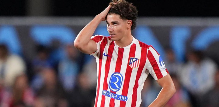 The Future of Julián Álvarez at Barça: A Hope or a Snub? Five Crucial Reflections