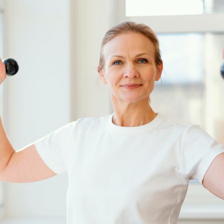 7 Ejercicios Esenciales para Mantenerte Activo Después de los 60: ¡Fortalece tu Vida!