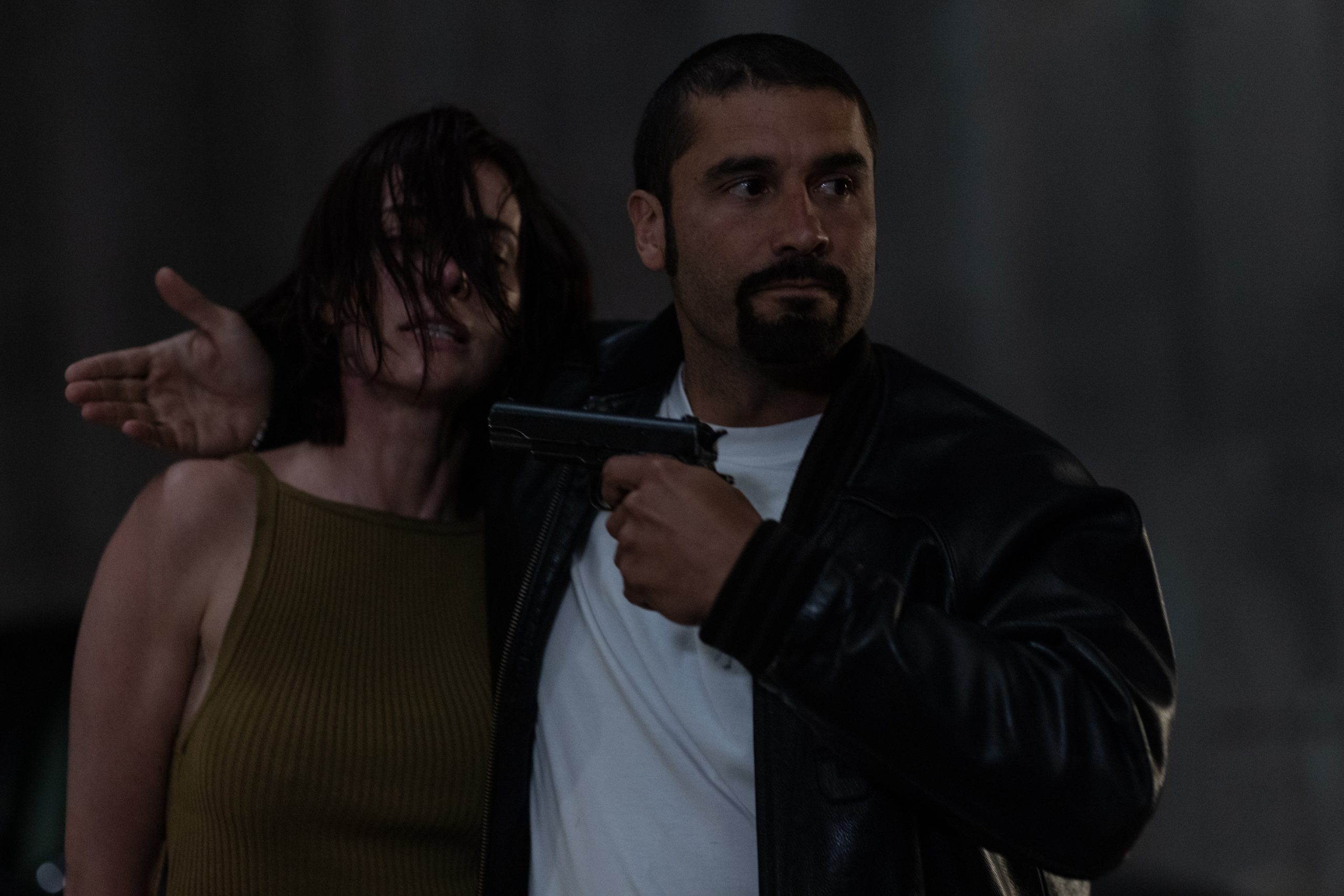 Discover 'El Inmortal': The Spanish series that hooks thousands with its criminal plot and nostalgia for the 90s 1 692f5e0d58b97