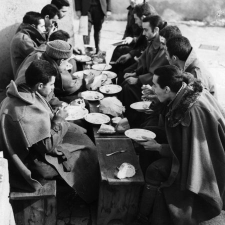 La Importancia del Sustanciero: Una Historia de Resiliencia en la Posguerra Española