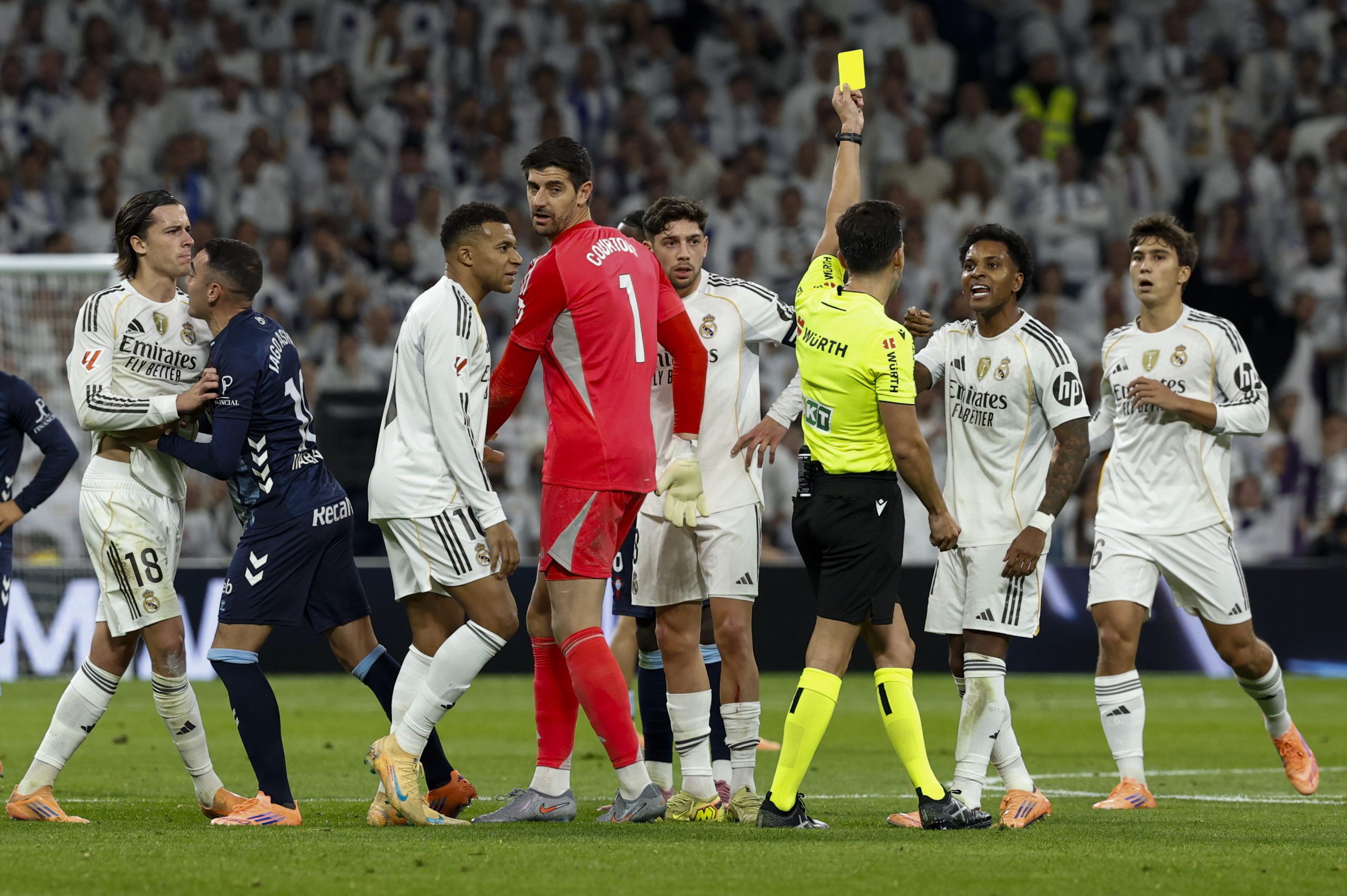 Unhappiness at the Santiago Bernabéu: Real Madrid suffers a surprising defeat against Celta (0-2) Unhappiness at the Santiago Bernabéu: Real Madrid suffers a surprising defeat against Celta (0-2)