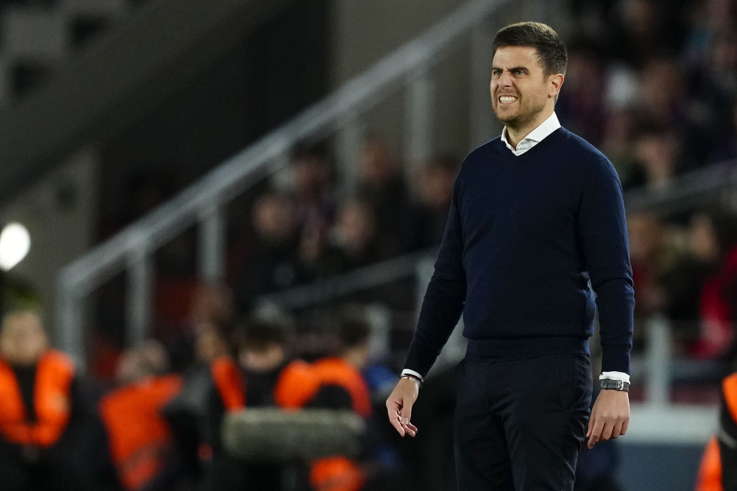 Osasuna and the League's Priority: Alessio Lisci Speaks Before the Crucial Match in Huesca Osasuna and the League's Priority: Alessio Lisci Speaks Before the Crucial Match in Huesca