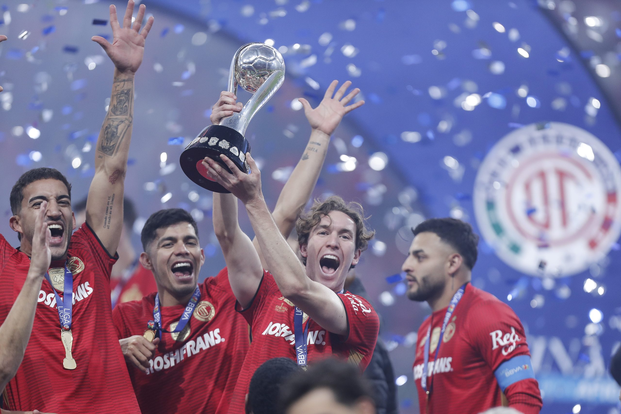 Toluca se corona campeón del Apertura 2025 tras una final épica: ¡9-8 en penaltis! Toluca se corona campeón del Apertura 2025 tras una final épica: ¡9-8 en penaltis!