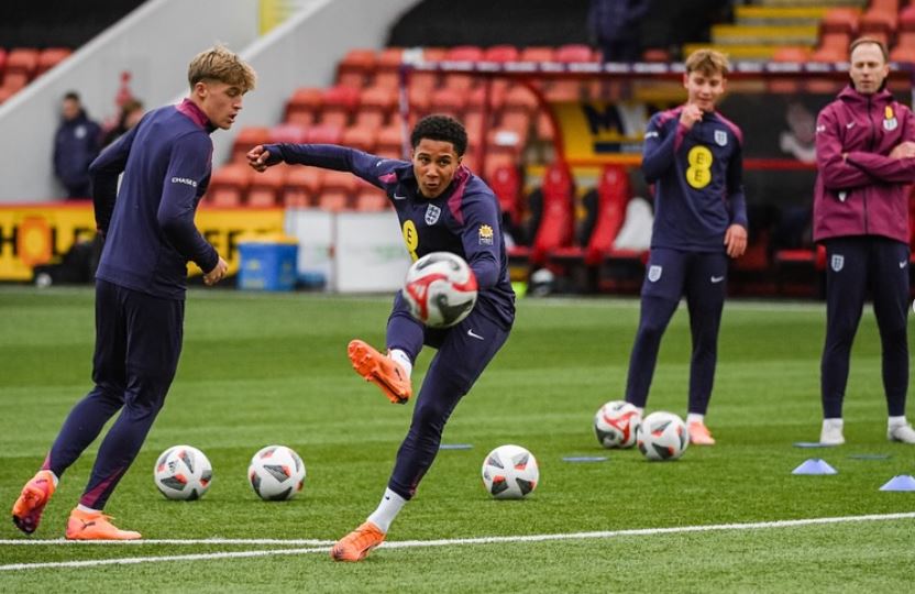 FC Barcelona sets its sights on Ajay Tavares, the young English promise who unleashes passions FC Barcelona sets its sights on Ajay Tavares, the young English promise who unleashes passions