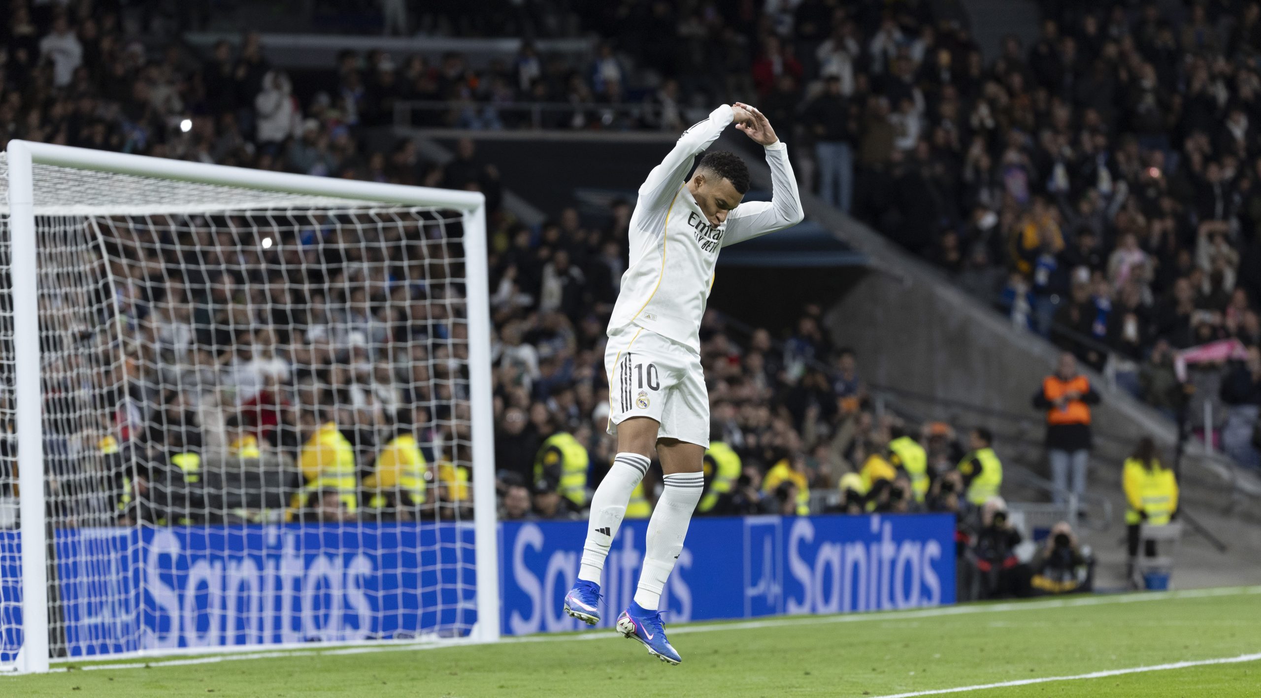 Real Madrid se Impone al Sevilla en un polémico 2-0: Lecciones y Consecuencias del Partido Real Madrid se Impone al Sevilla en un polémico 2-0: Lecciones y Consecuencias del Partido