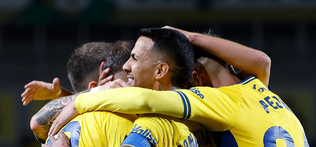 La UD Las Palmas Cierra con un 4-0 Su Mejor Actuación en LaLiga Hypermotion: Un Festival de Fútbol La UD Las Palmas Cierra con un 4-0 Su Mejor Actuación en LaLiga Hypermotion: Un Festival de Fútbol
