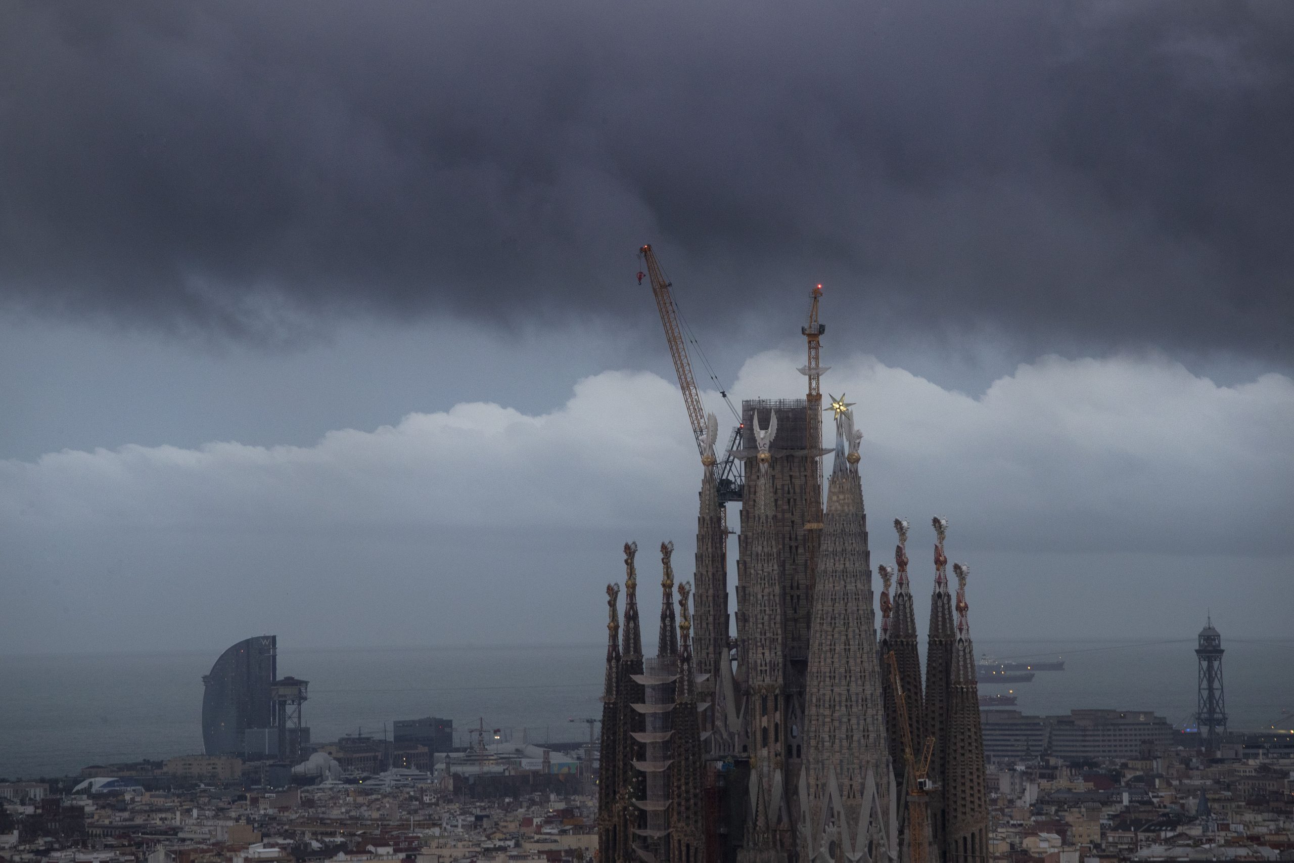 Frío Polar en Barcelona: La Borla que Baja las Temperaturas y Aporta Espectacularidad a la Ciudad