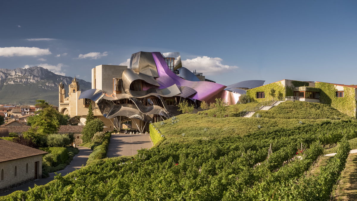Elciego: Descubre 10 Razones para Escapar a Este Encantador Pueblo de La Rioja Alavesa Elciego: Descubre 10 Razones para Escapar a Este Encantador Pueblo de La Rioja Alavesa
