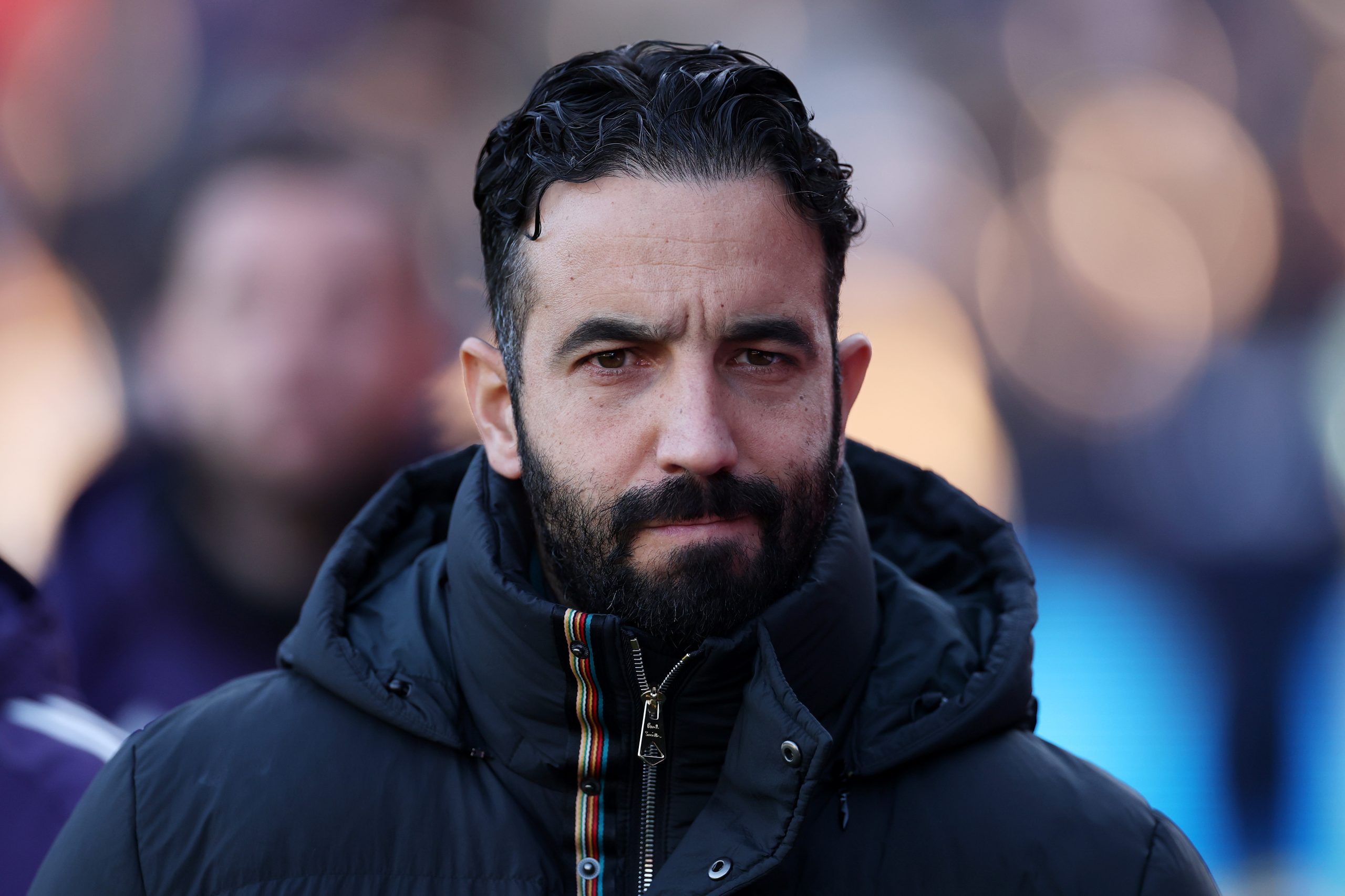Crónica de una Crisis: El Manchester United y la Constante Búsqueda de su Identidad en el Fútbol Mundial
