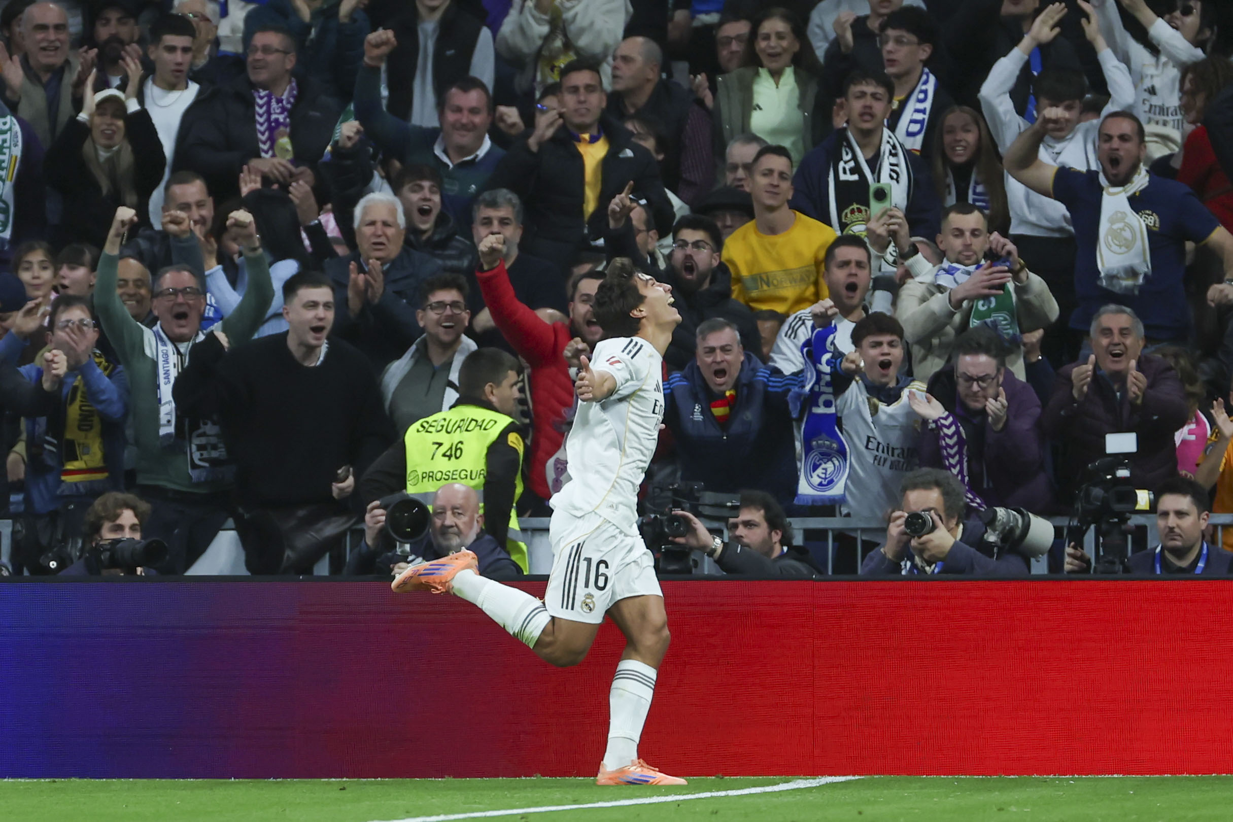 El Impactante Doble Gol de Gonzalo que Reescribió la Historia del Bernabéu: Todos los Detalles