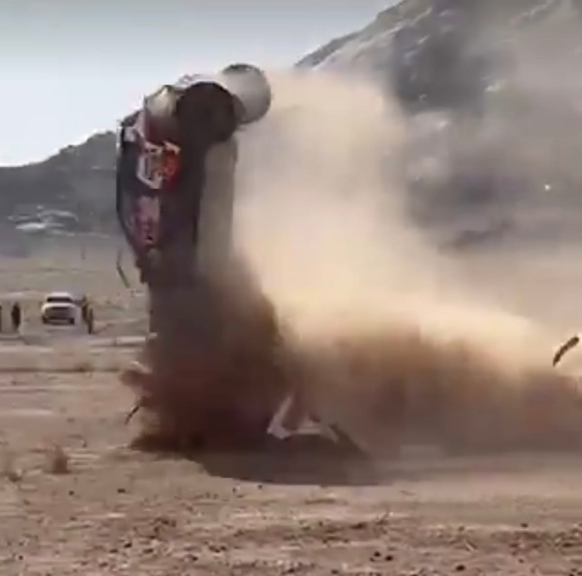 Shocking Accident at the Dakar 2026: Calleja and Blanco Save Their Lives in a Crazy Turnaround
