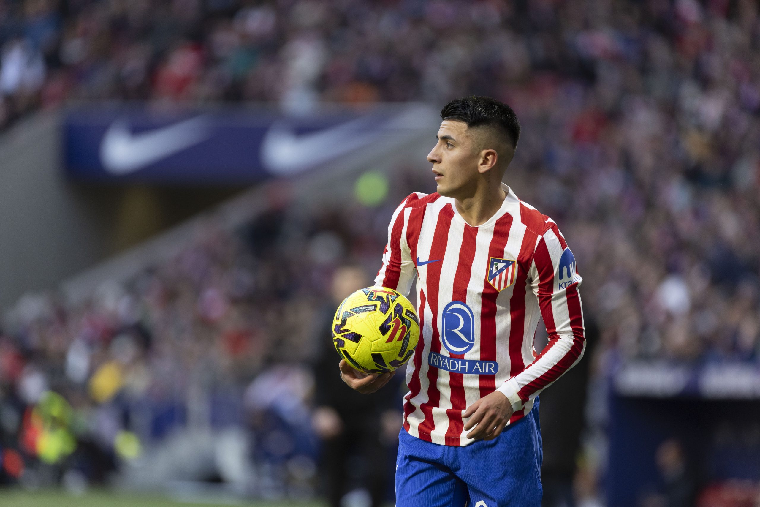 Almada stays! The Argentine silences the rumors and reaffirms his commitment to Atlético
