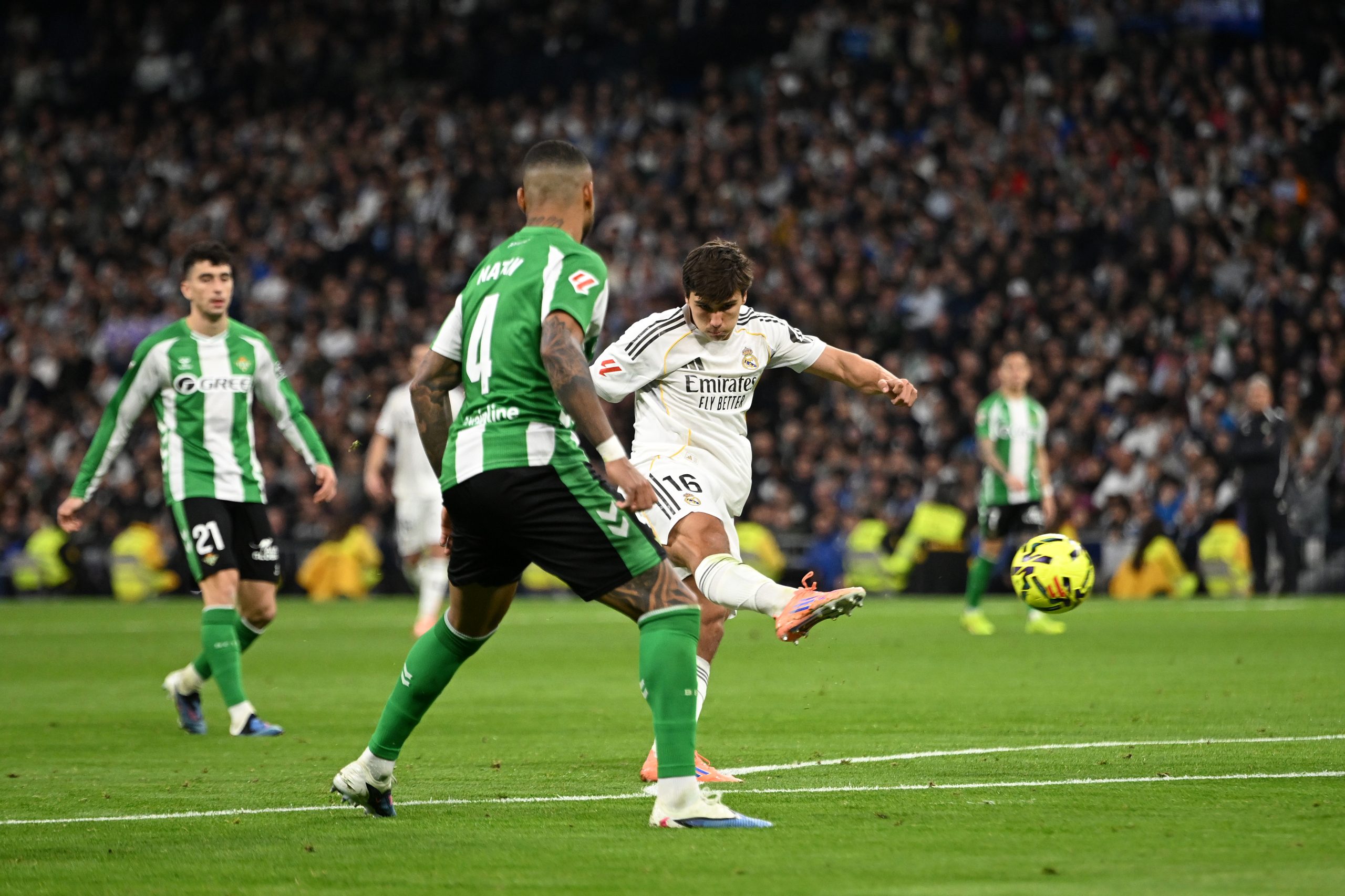 Goal of the Month: Gonzalo García's feat that dazzled LaLiga