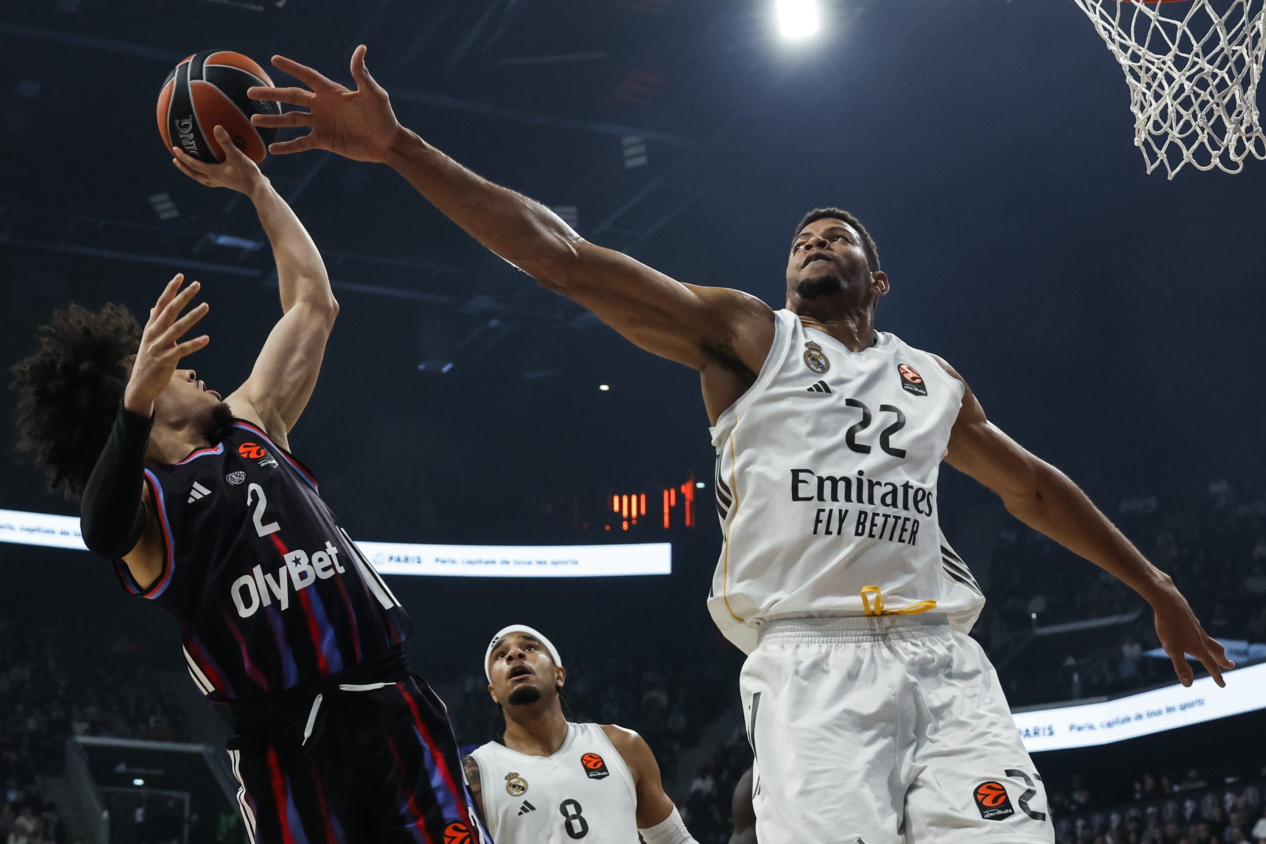Real Madrid Slips in Paris: An Unexpected Fall in the Euroleague