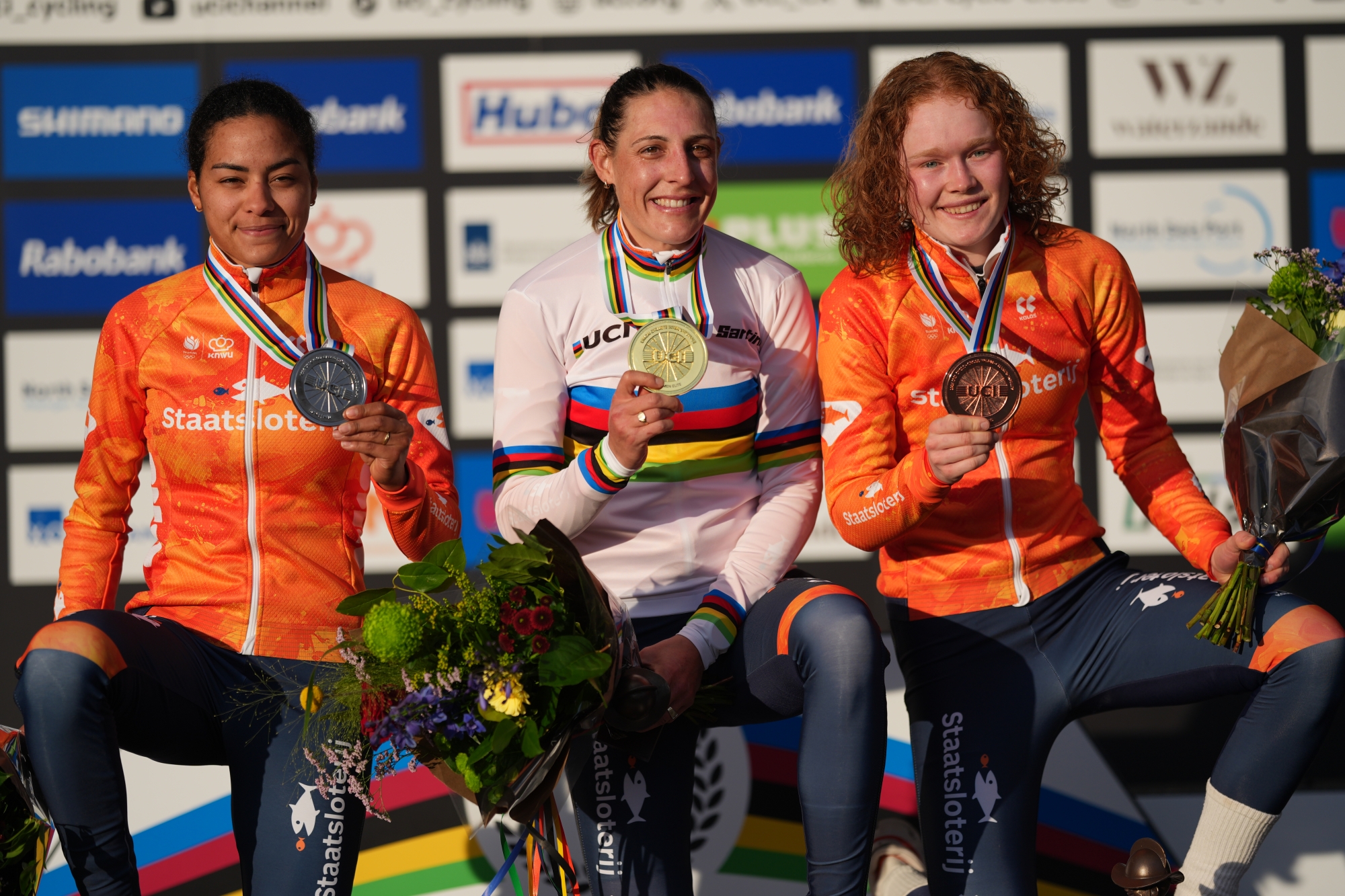 Lucinda Brand regresa a la cima mundial en un Mundial lleno de emoción y sorpresas en Hulst Lucinda Brand regresa a la cima mundial en un Mundial lleno de emoción y sorpresas en Hulst
