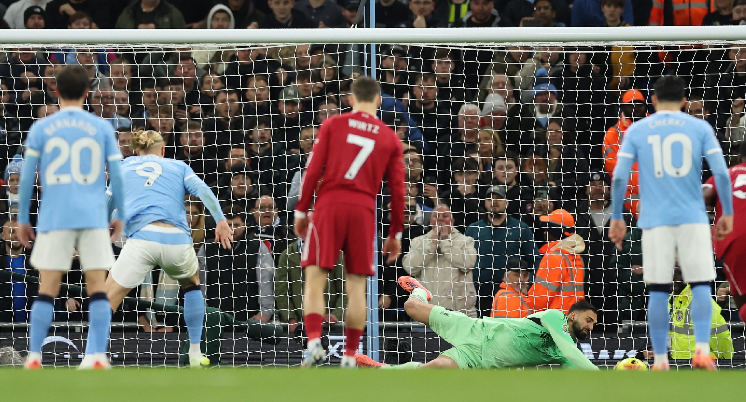 The Northern Classic: Liverpool vs Manchester City, a battle for the title