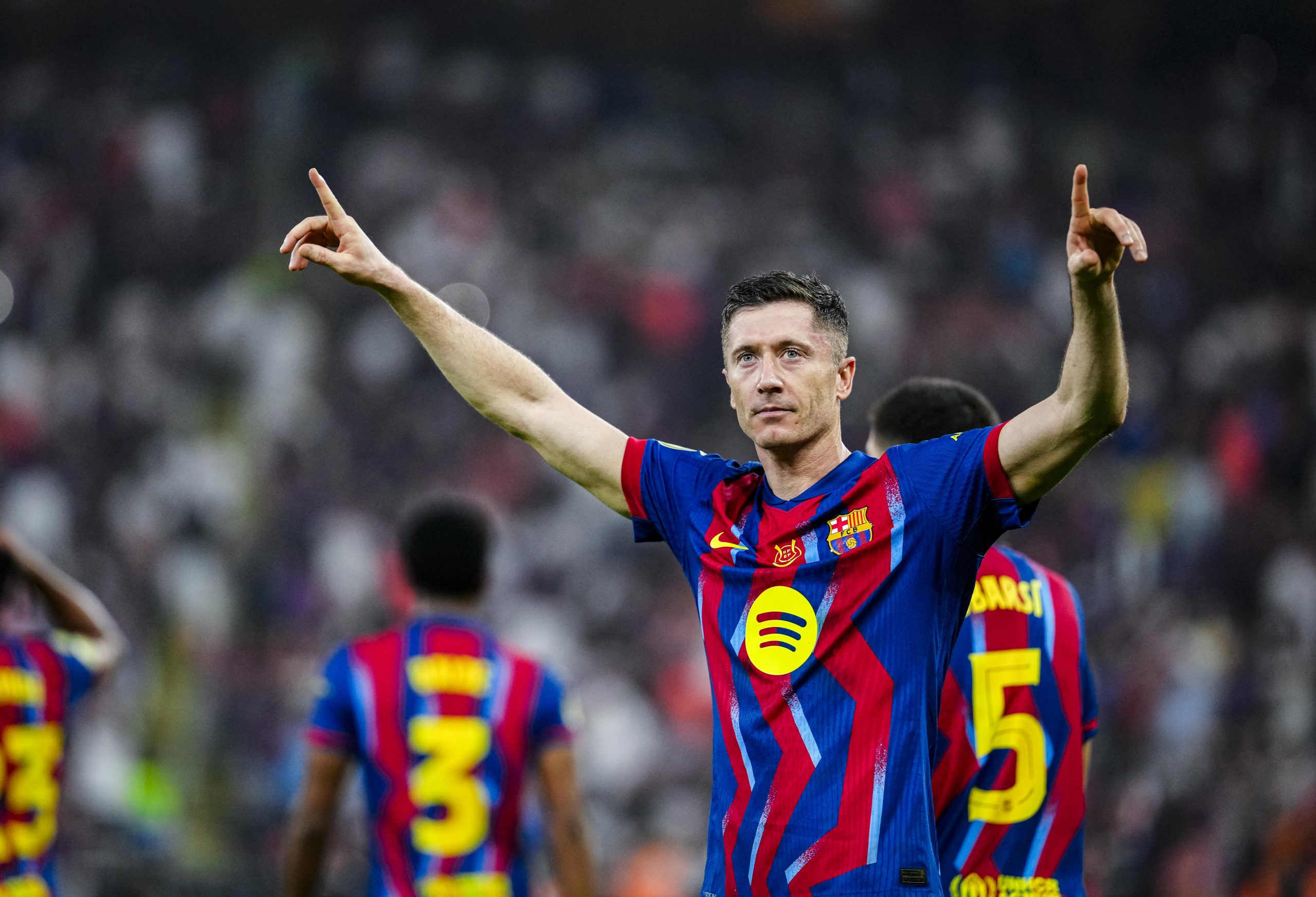 Lewandowski at the Crossroads: Chicago Fire or a Last Dance at the Camp Nou?
