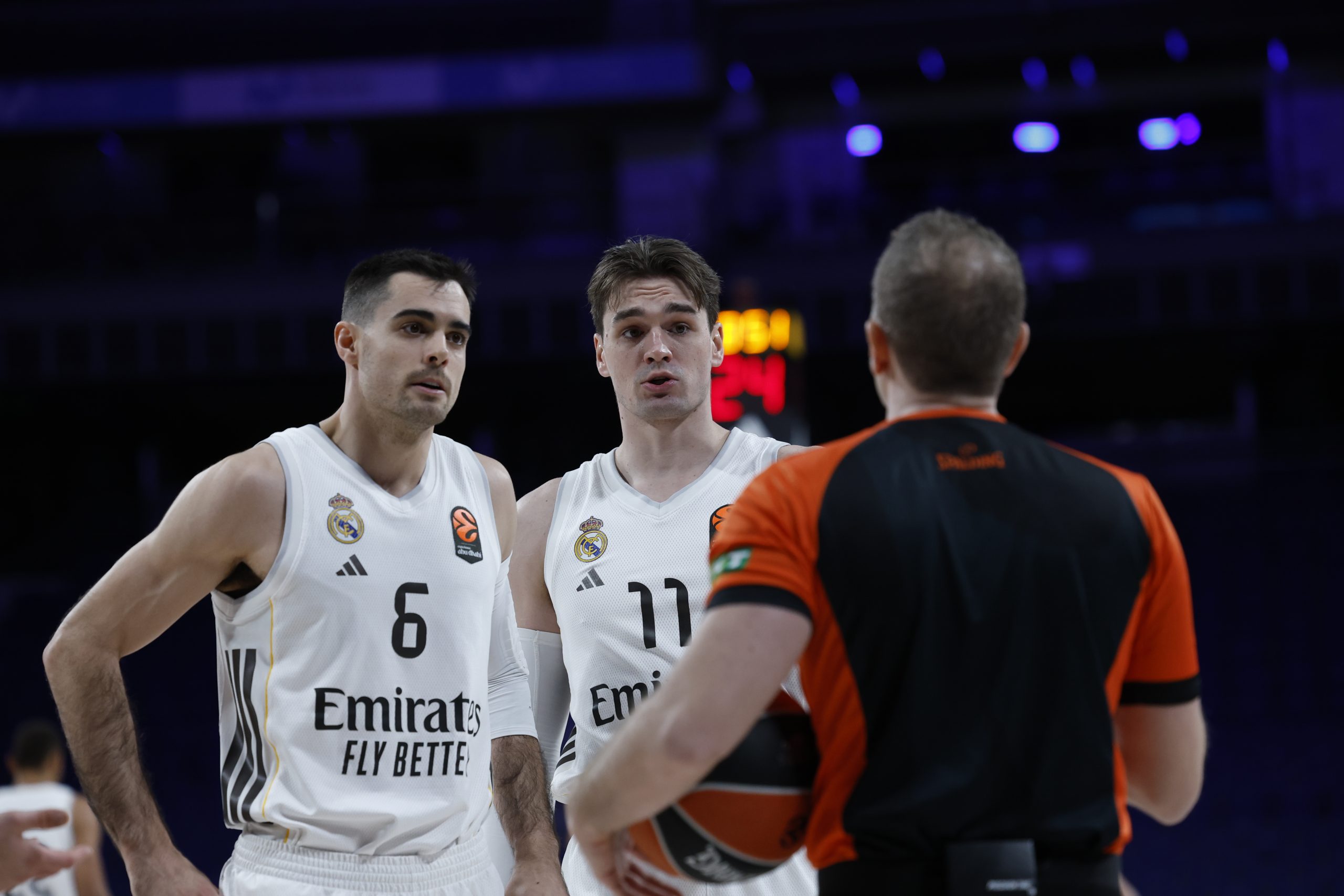 Real Madrid seeks to consolidate its leadership against a struggling Casademont Zaragoza Real Madrid seeks to consolidate its leadership against a struggling Casademont Zaragoza