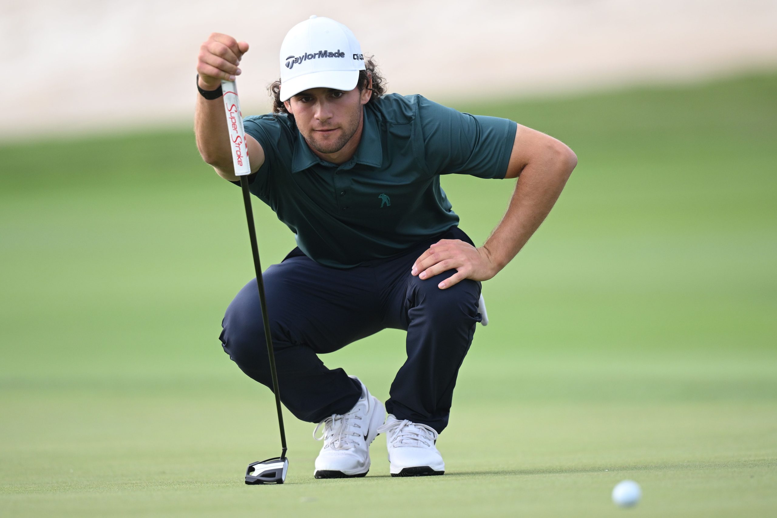 Ángel Ayora shines at the Qatar Masters and aspires to the title