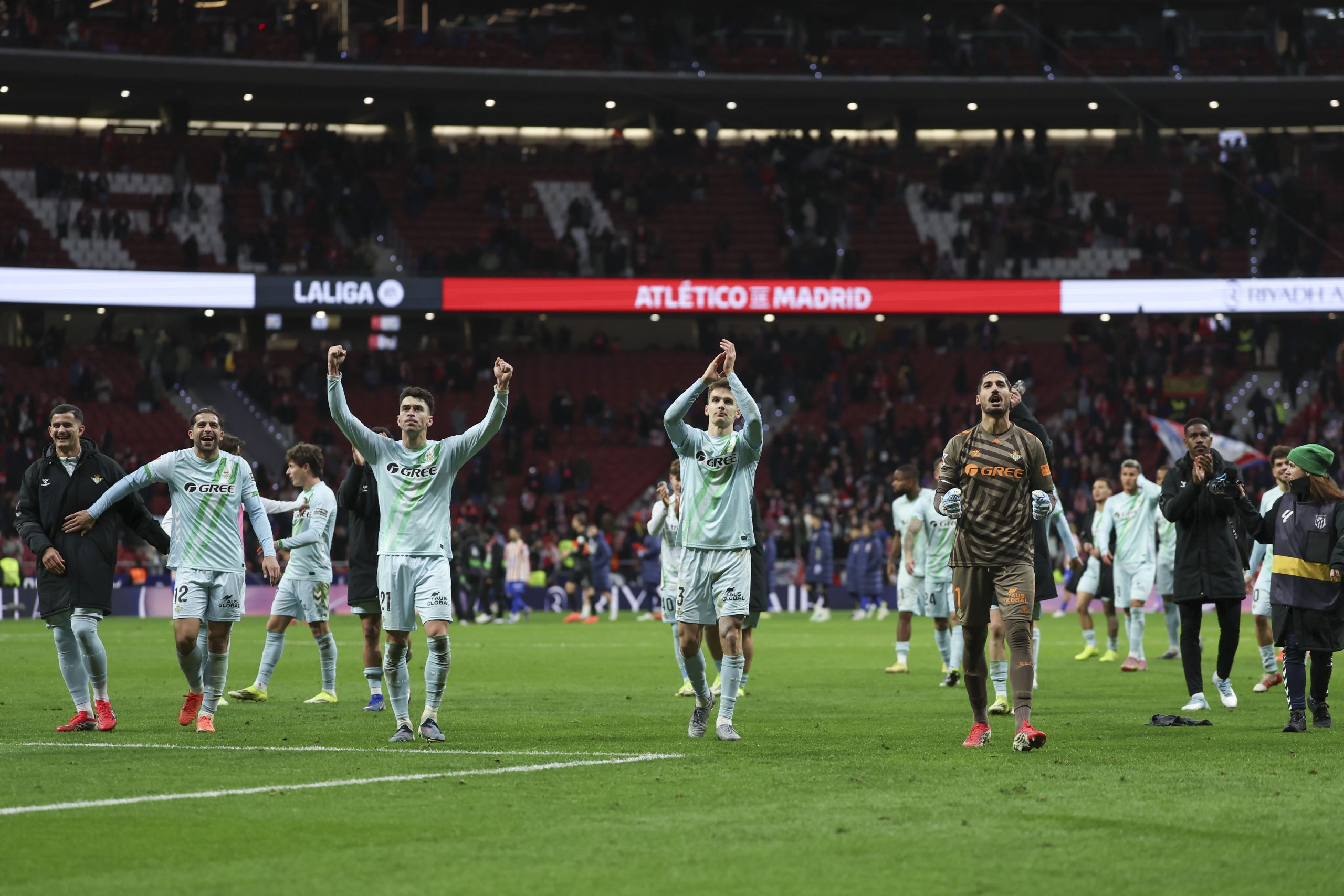 Betis Impecable: Cero Faltas en una Victoria Histórica Betis Impecable: Cero Faltas en una Victoria Histórica