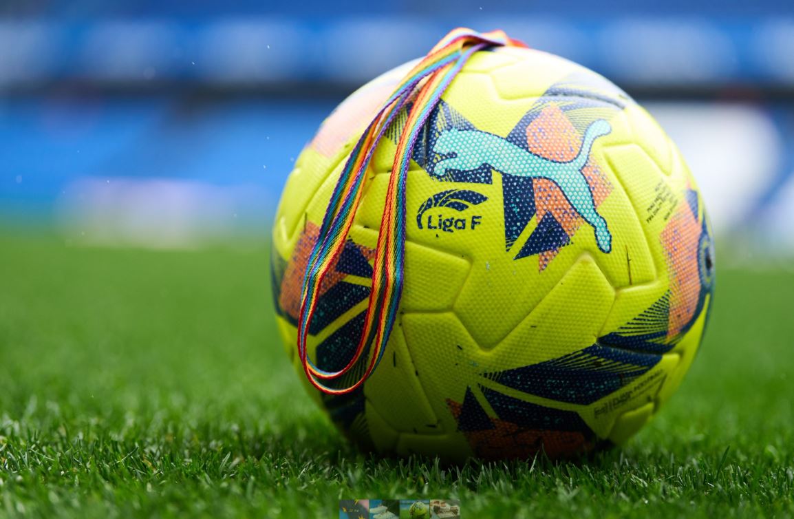 La Liga F Moeve se tiñe de arcoíris: Un grito de igualdad y respeto en el fútbol femenino La Liga F Moeve se tiñe de arcoíris: Un grito de igualdad y respeto en el fútbol femenino