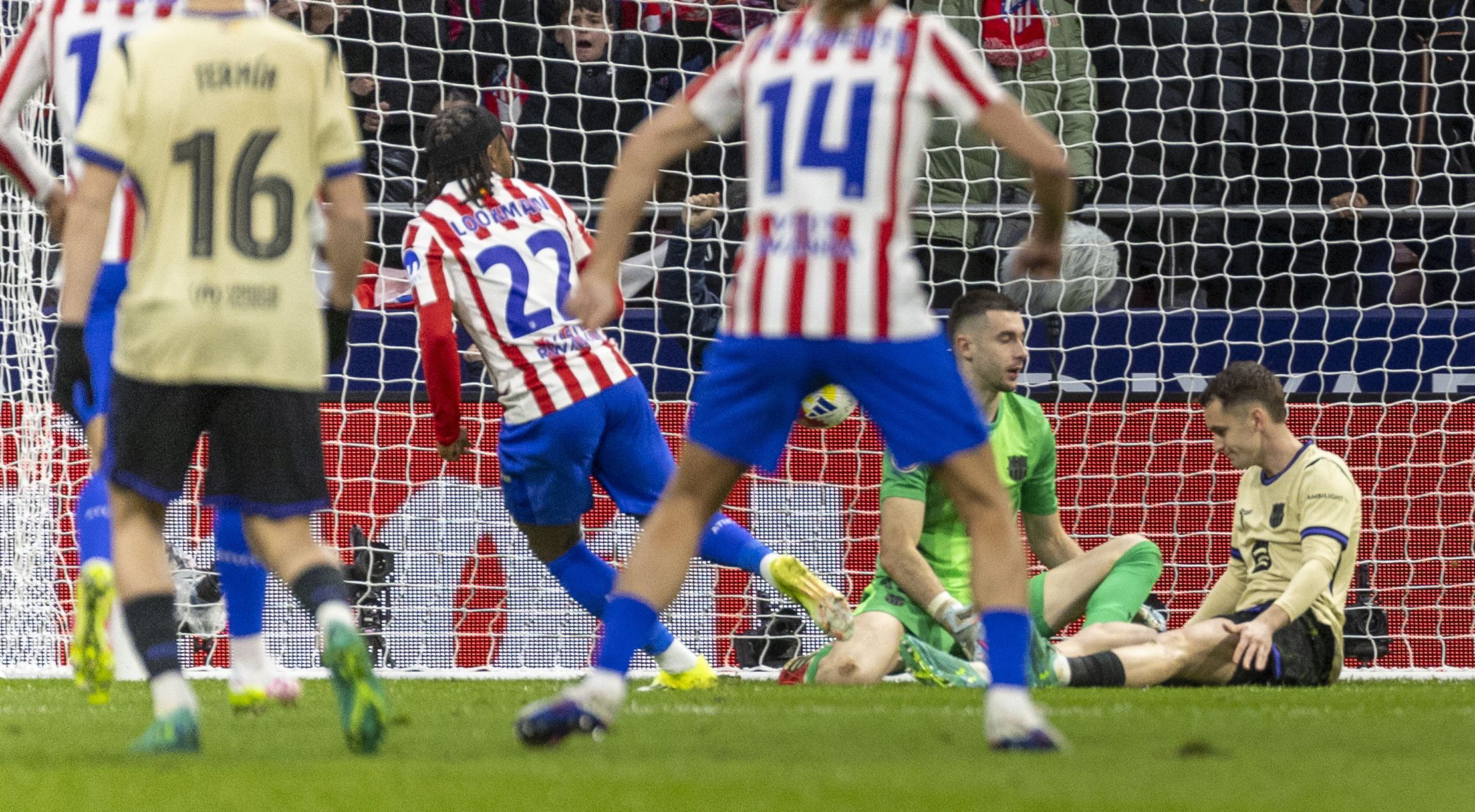 Atlético de Madrid makes history with a dazzling first half against Barcelona