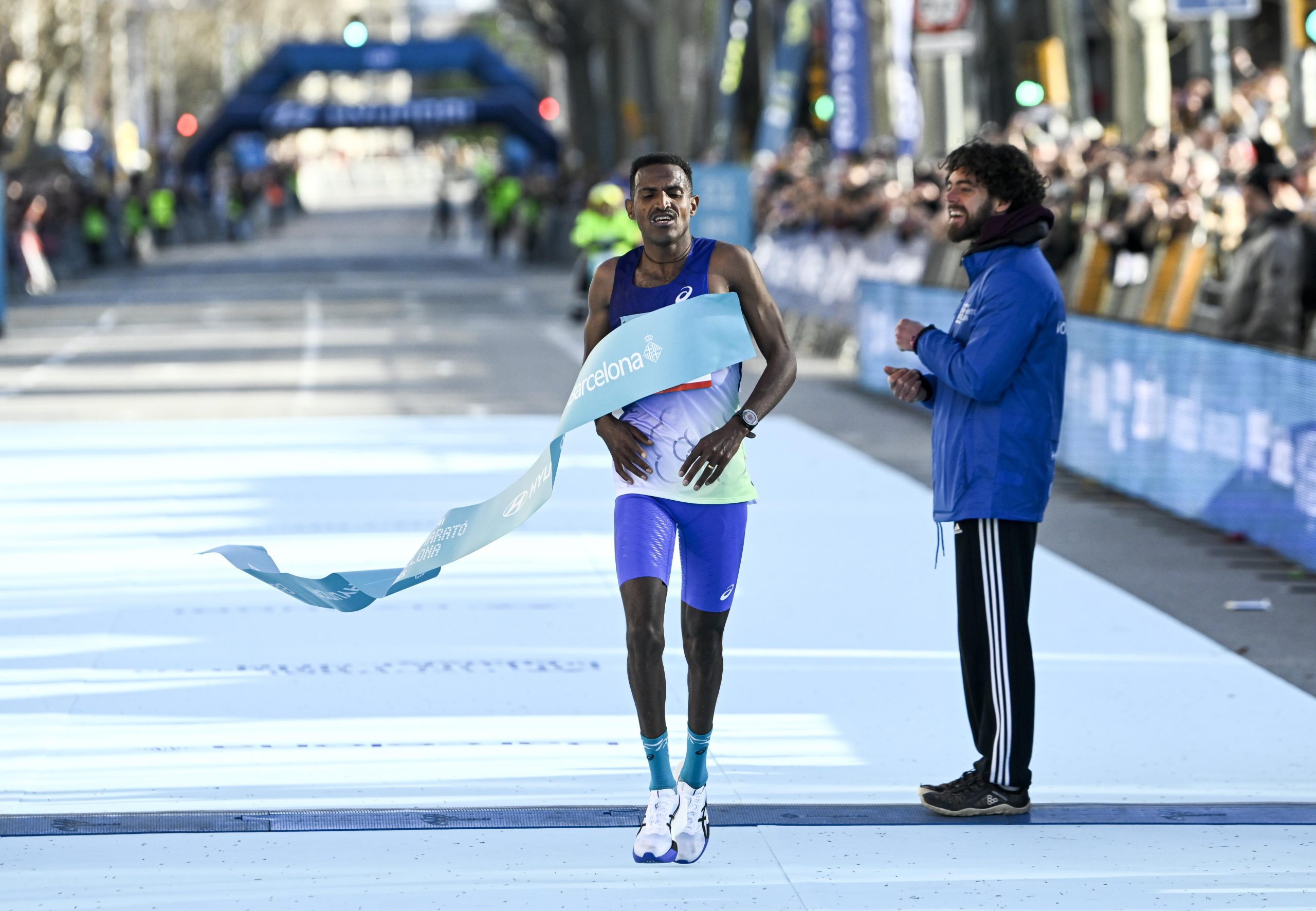 Gebrhiwet Dominates Barcelona: A Titanic Effort Bordering on World Glory