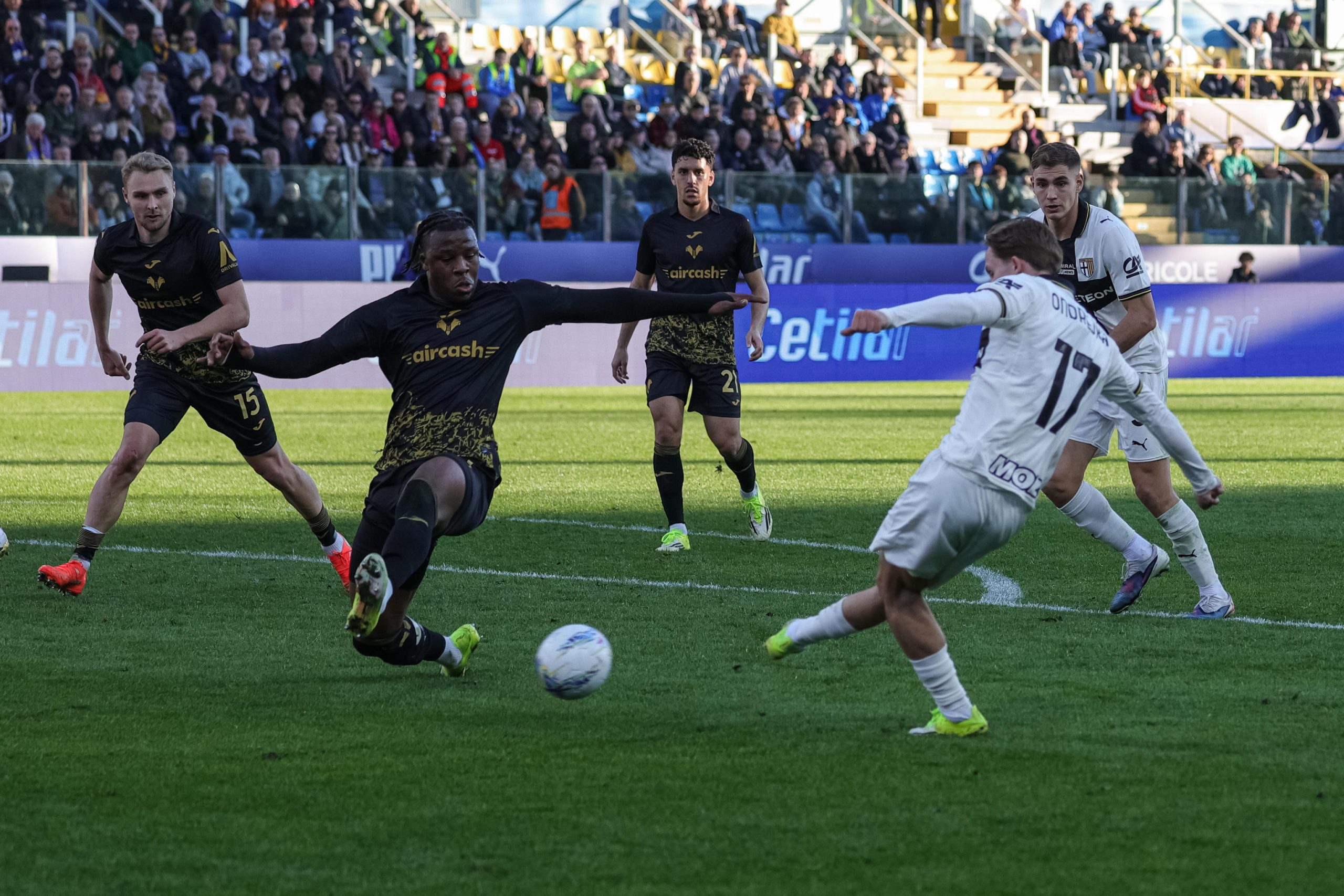 Parma achieves an agonizing victory that keeps it away from relegation in Serie A