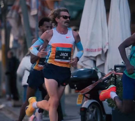 Australia's record falls at the Hyundai Mitja Marató in Barcelona by Brooks
