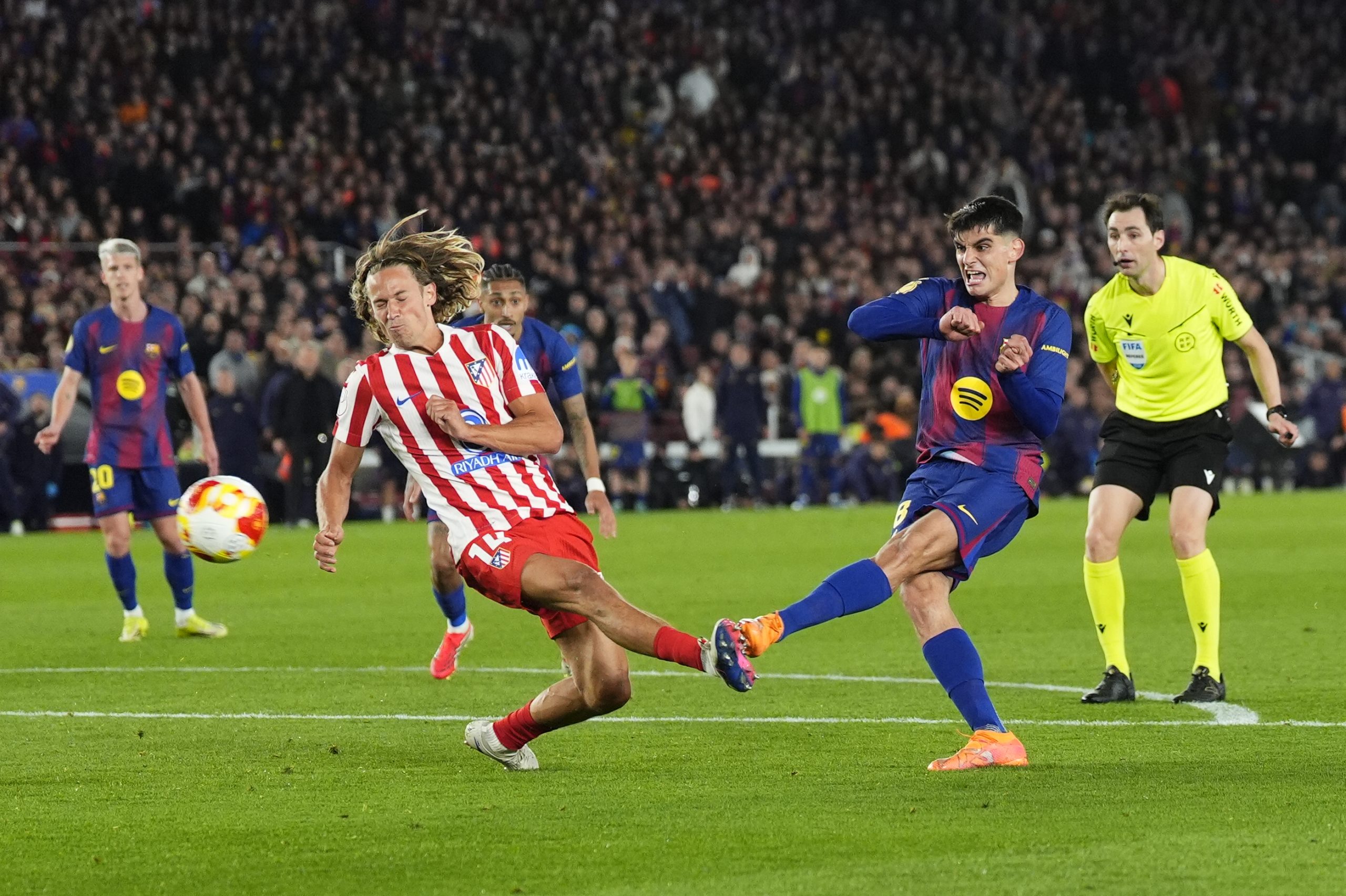 Atlético de Madrid Resists the Onslaught and Fights for European Glory! Atlético de Madrid Resists the Onslaught and Fights for European Glory!
