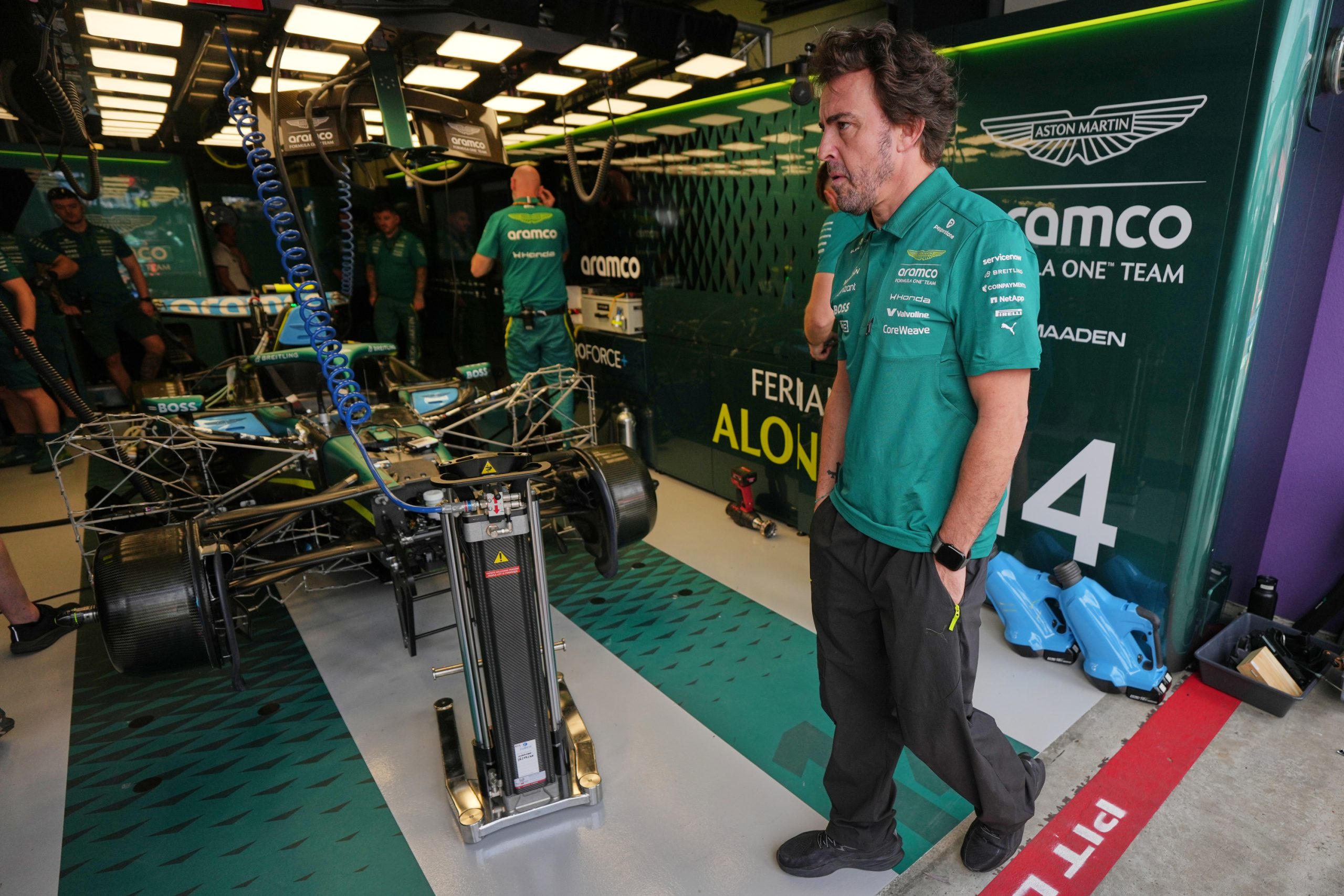 F1 2026: Chaos at the premiere! Aston Martin, a disaster, and problems for Norris and Albon