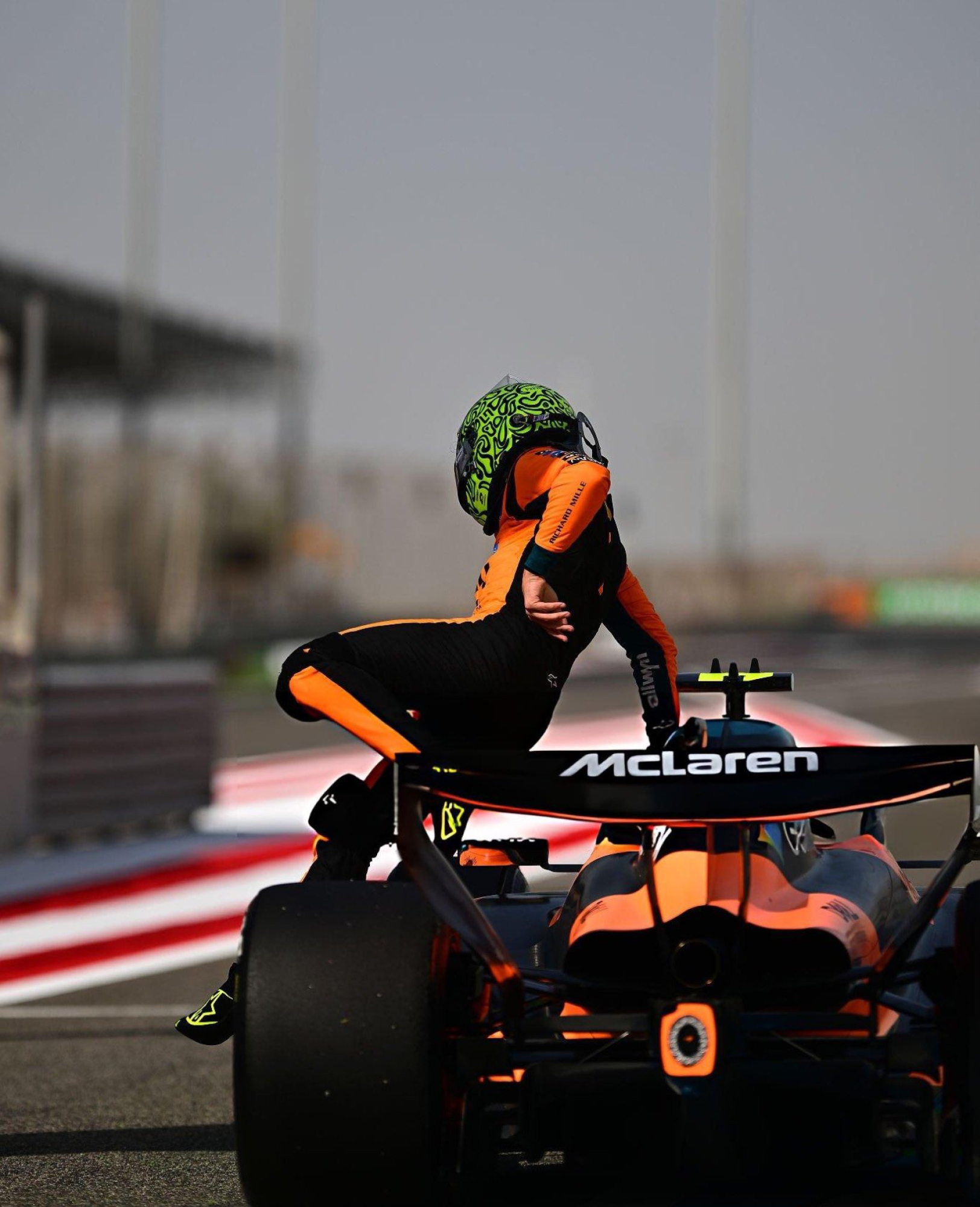 Norris, a Nightmare Saturday: From Mechanical Problems to a Broken Aileron, Can He Come Back in the Race?