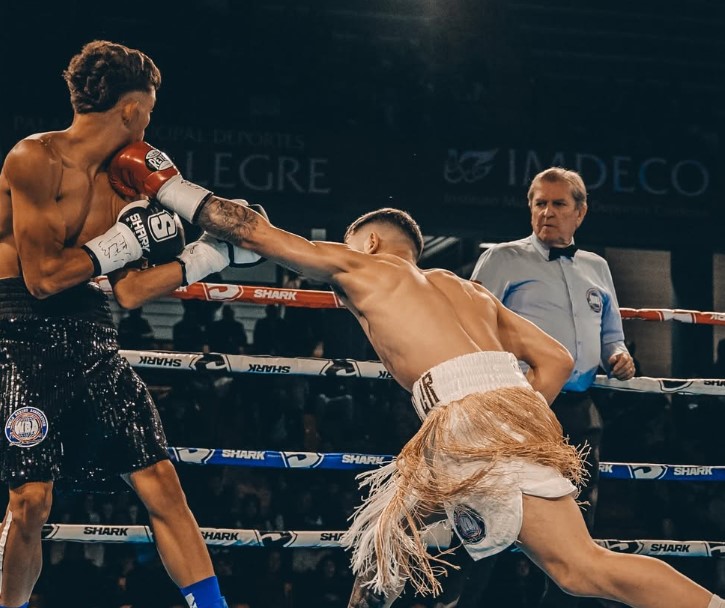 Rafa Lozano Jr. makes the leap to professionalism with victory in his debut