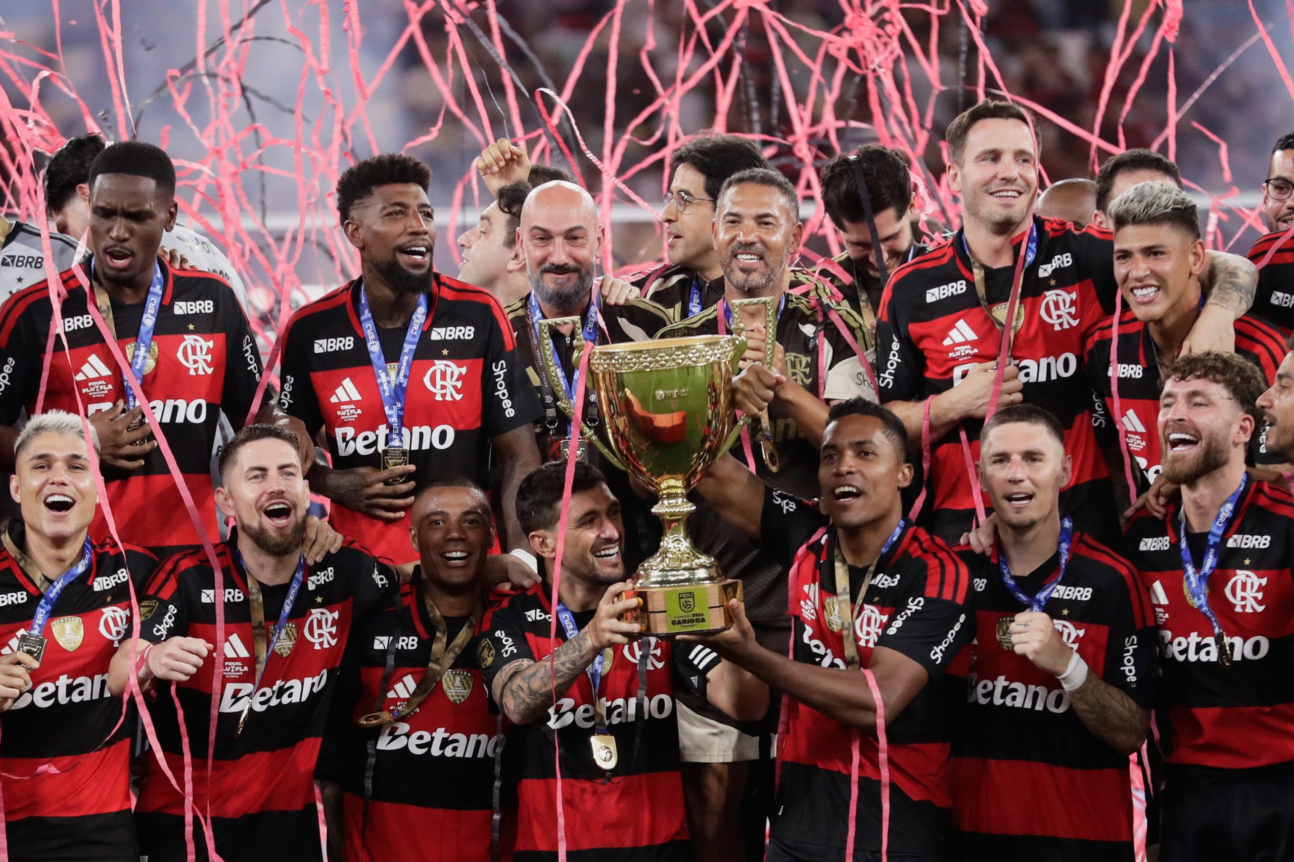 Flamengo is crowned at the Maracaná after an exciting penalty shootout final against Fluminense